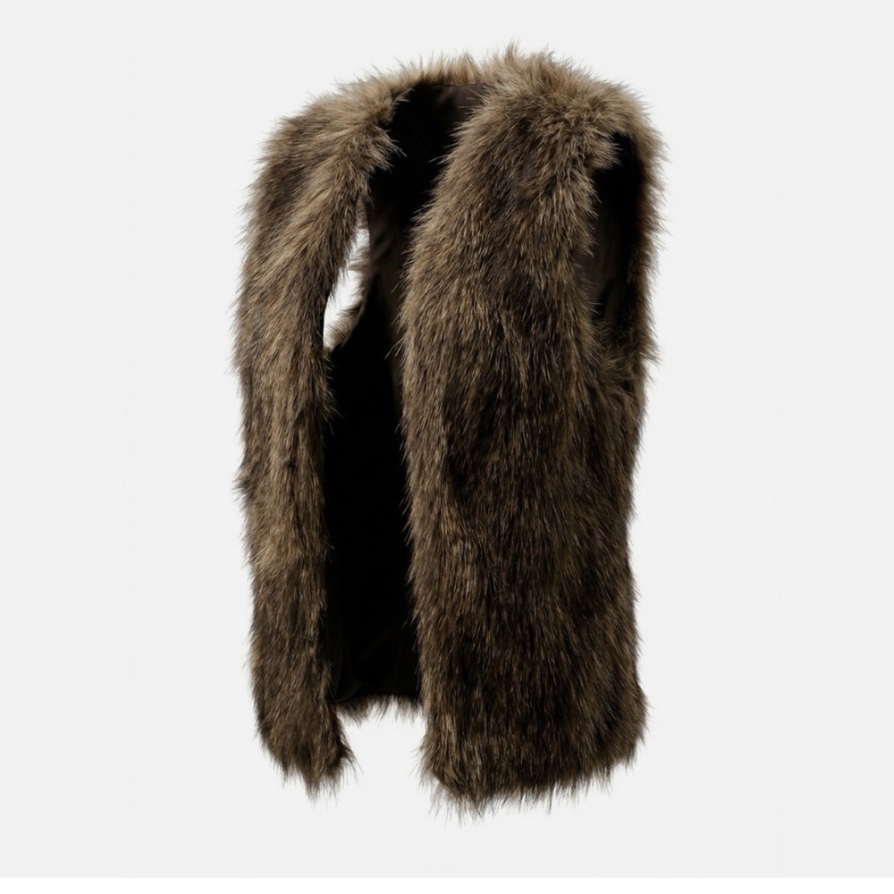 NWT H&M Faux Fur Vest SIZE 4 - Reg Price $39.99